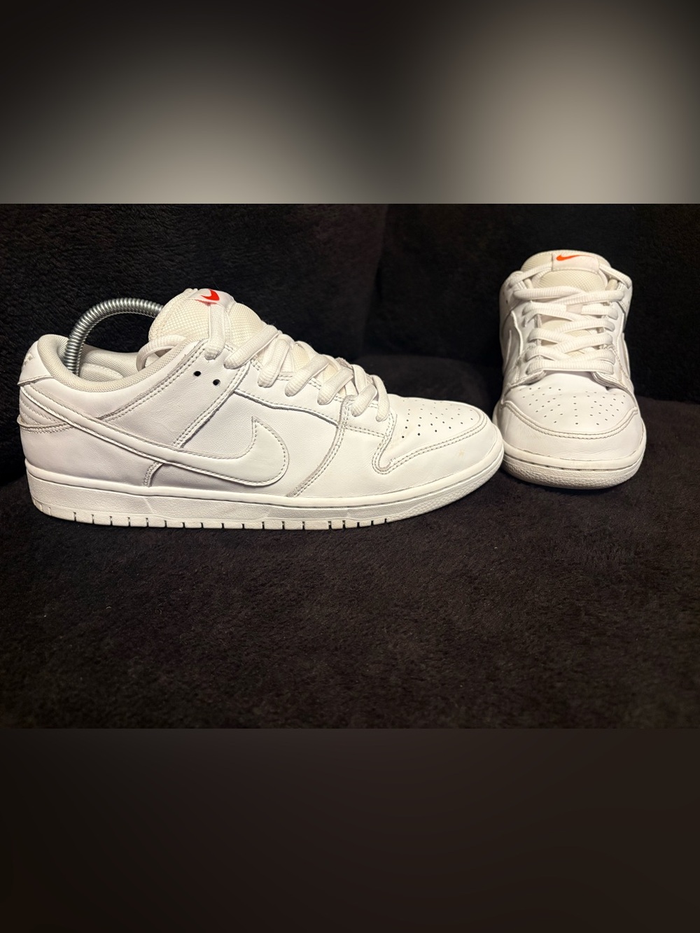 Nike SB FJ1674-100 Dunk Low Pro Triple White ISO Orange Label Sneakers 10.5 GUC